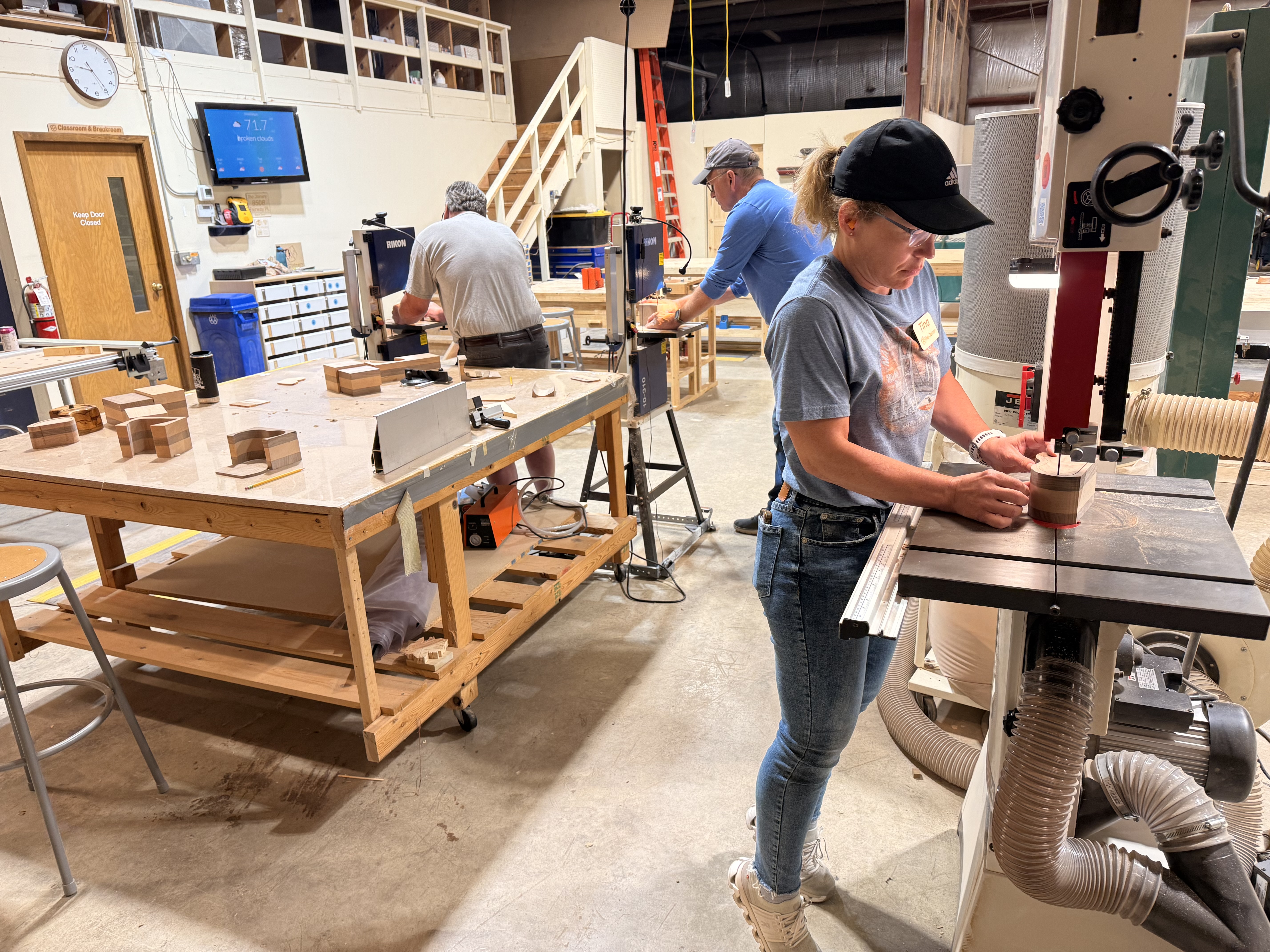 Sawdust and Sanity: Why More People Are Finding Peace in the Shop